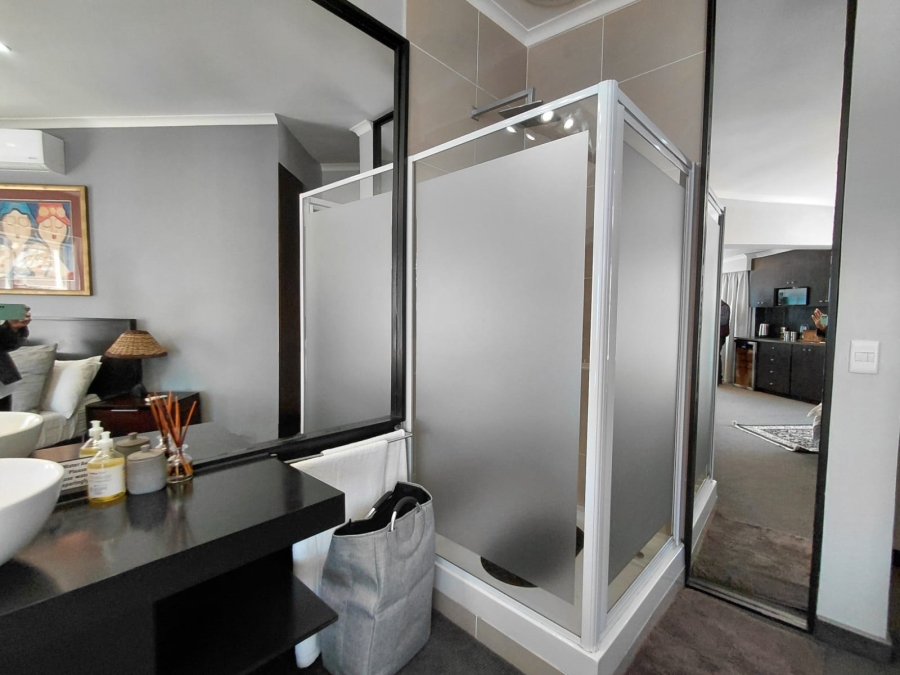 5 Bedroom Property for Sale in Jeffreys Bay Central Eastern Cape